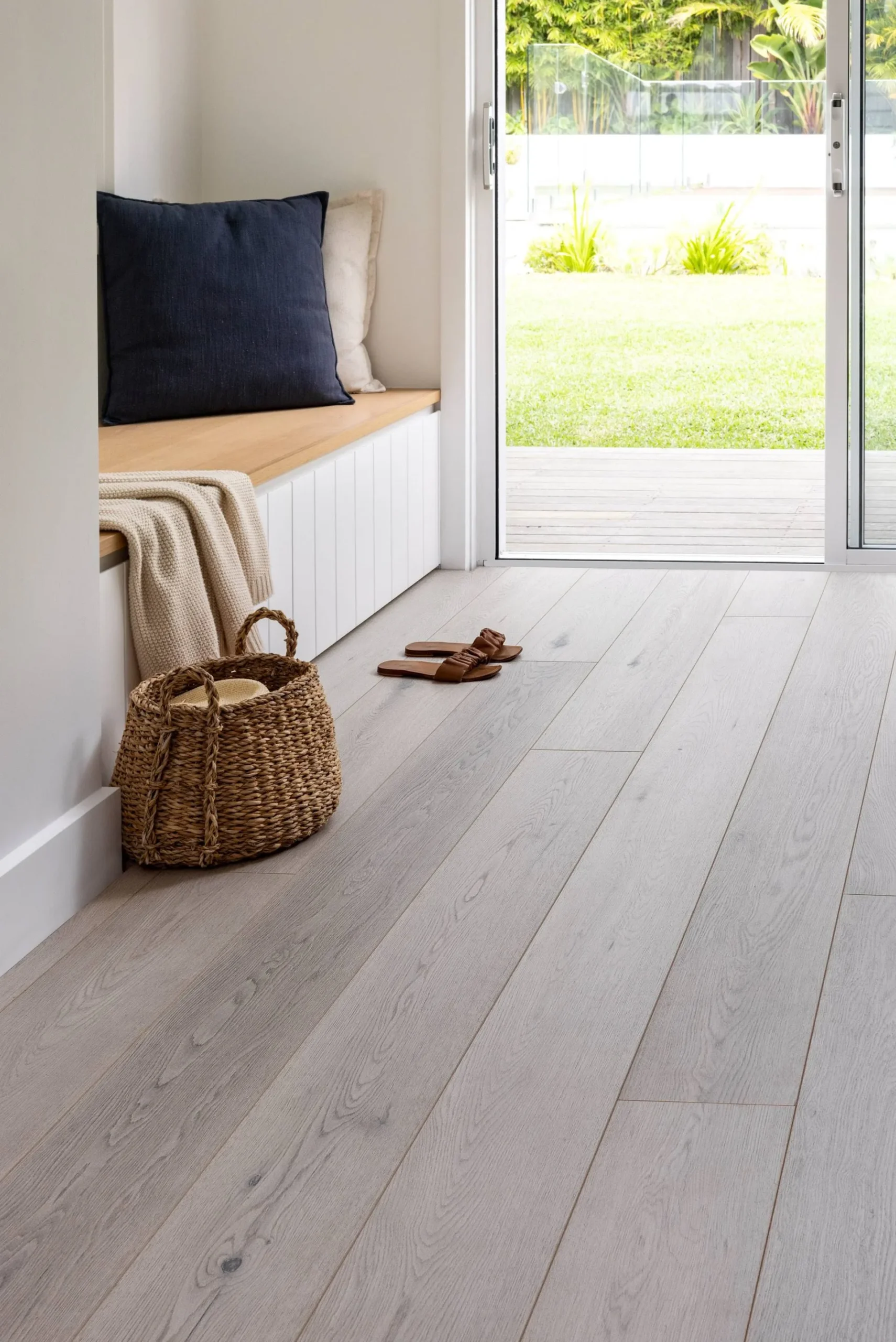 Laminate HD Silk Grey 12mm - Image 2